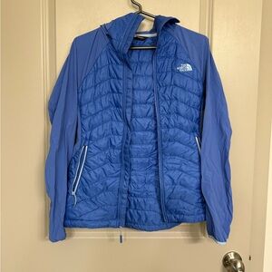 The North Face light weight women's running jacket.
